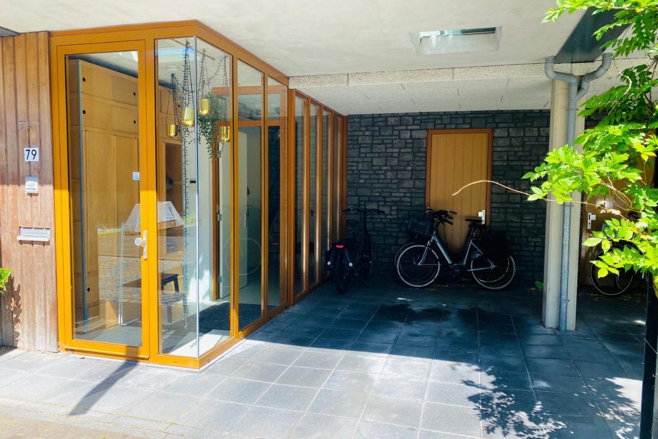 Private Studio With Free Car Parking Amsterdam Exterior foto