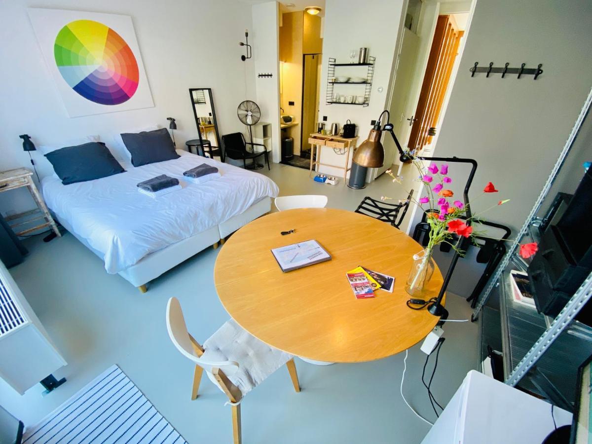 Private Studio With Free Car Parking Amsterdam Exterior foto